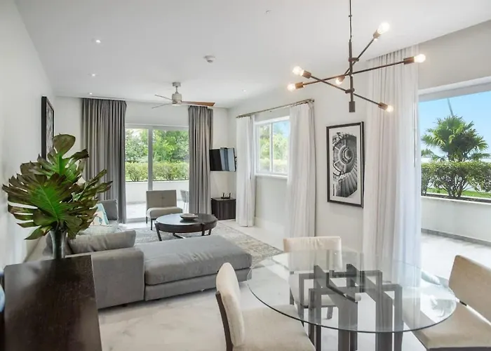 Garden Villa Condo At One Cable Beach