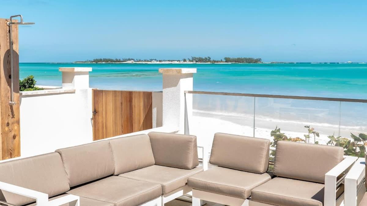 Apartment Garden At One Cable Nassau